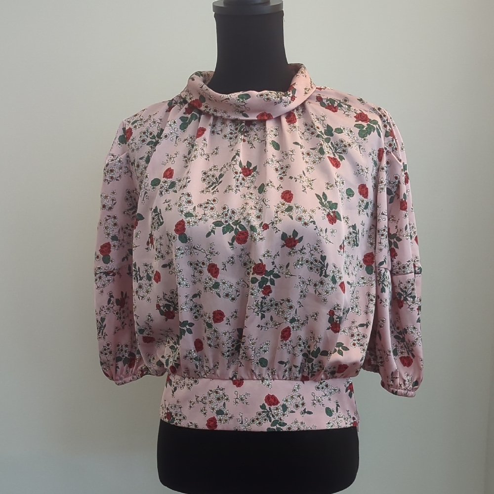 NWOT Zara Pink Floral High-Neck Puff Sleeve Satin Short Sleeve Top